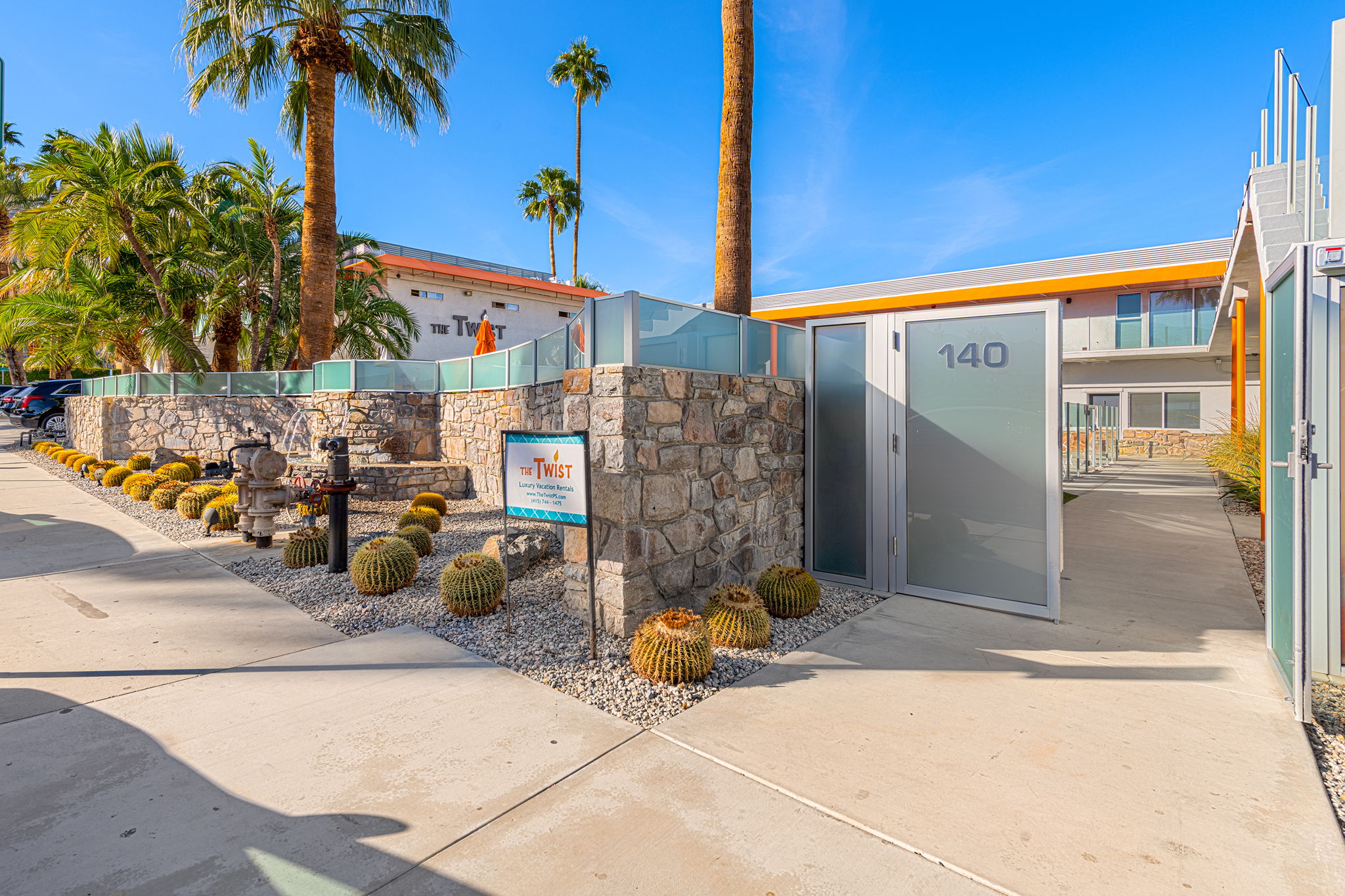 140 W Vía Lola, Palm Springs, CA 92262 | KetchumPhotography