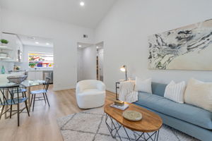 008_1400 Bowe Ave 1105 