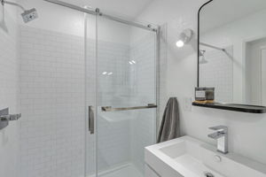 025_1400 Bowe Ave 1105 