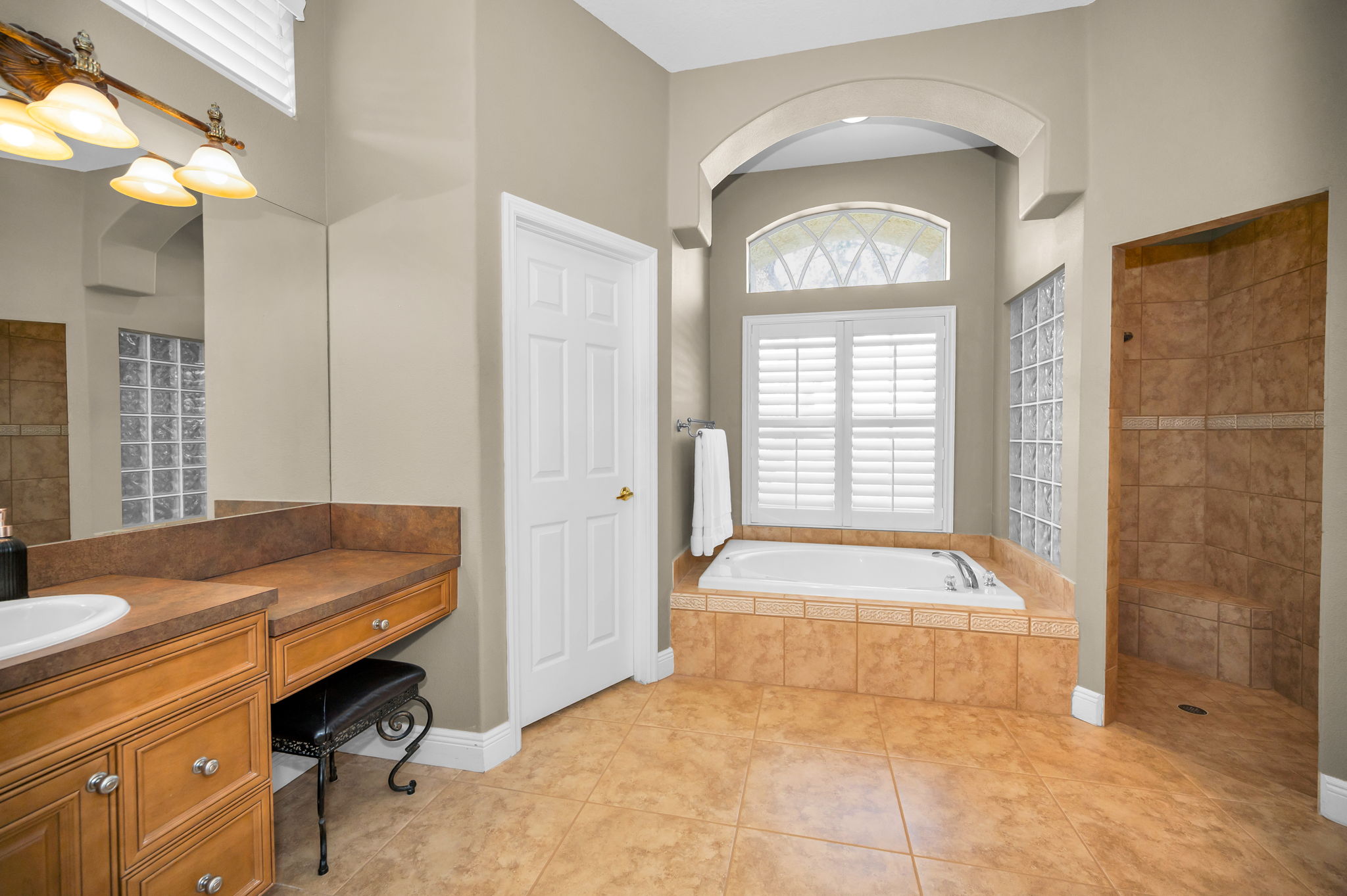 Primary Bathroom1a
