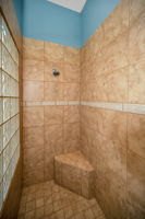 Primary Bathroom1d