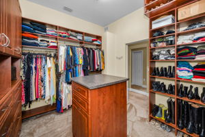 Primary Bedroom Walk-in Closet1c