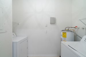  Photo 34