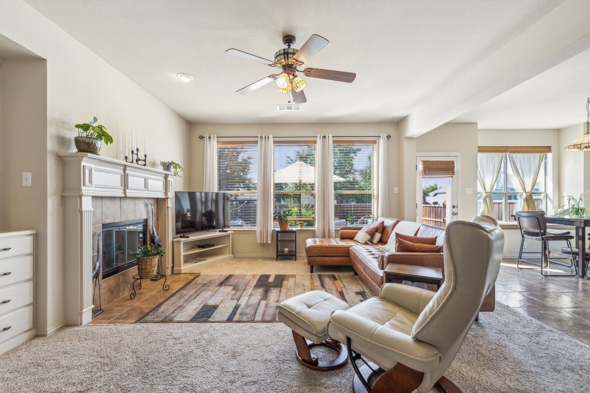 1400Riverside_023