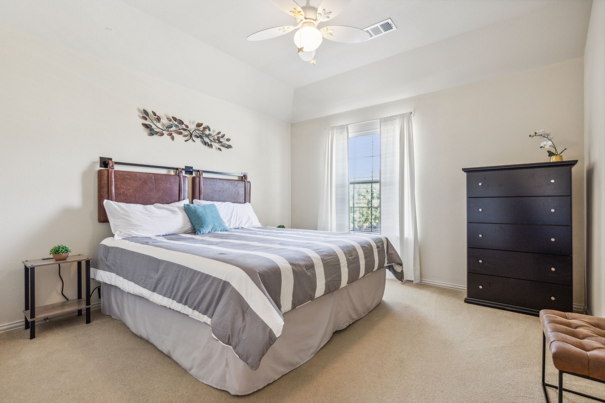 1400Riverside_030
