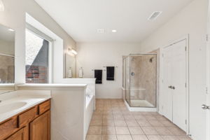 1400Riverside_014