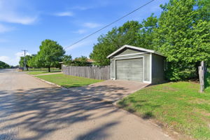  Photo 44