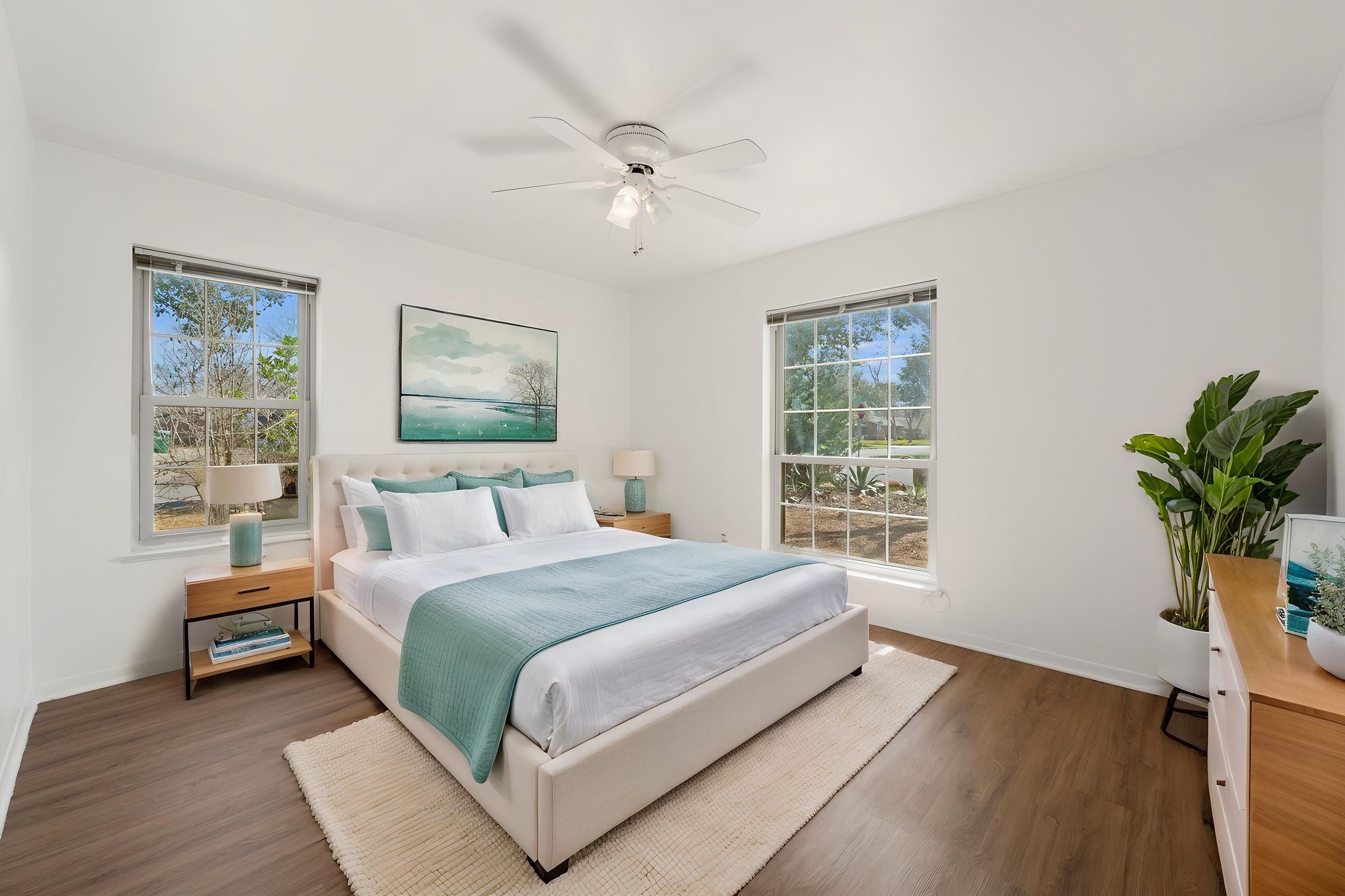 DSC_5033 virtually staged.jpeg