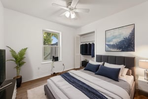 DSC_5024 virtually staged.jpeg