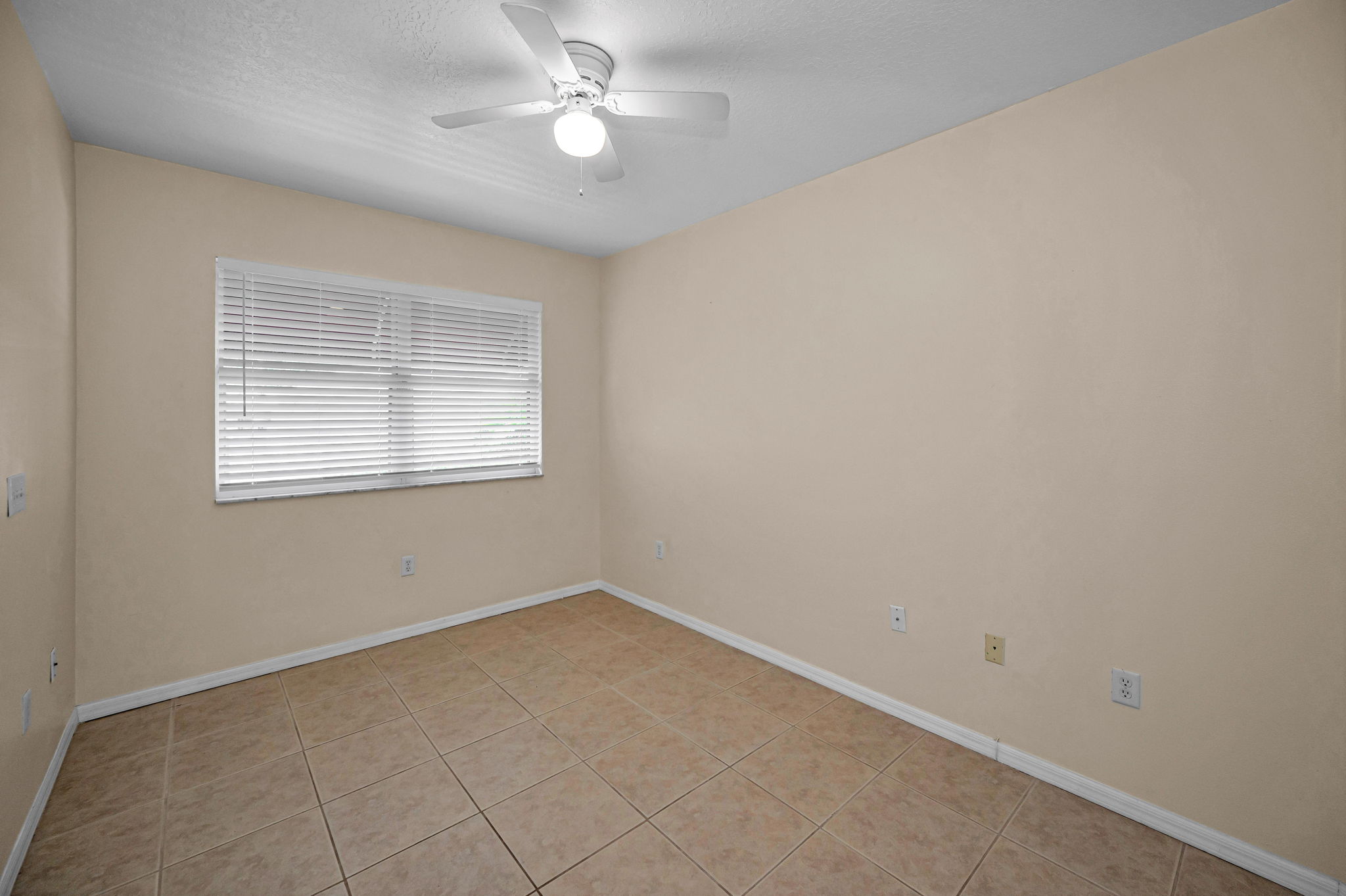 Bedroom3a