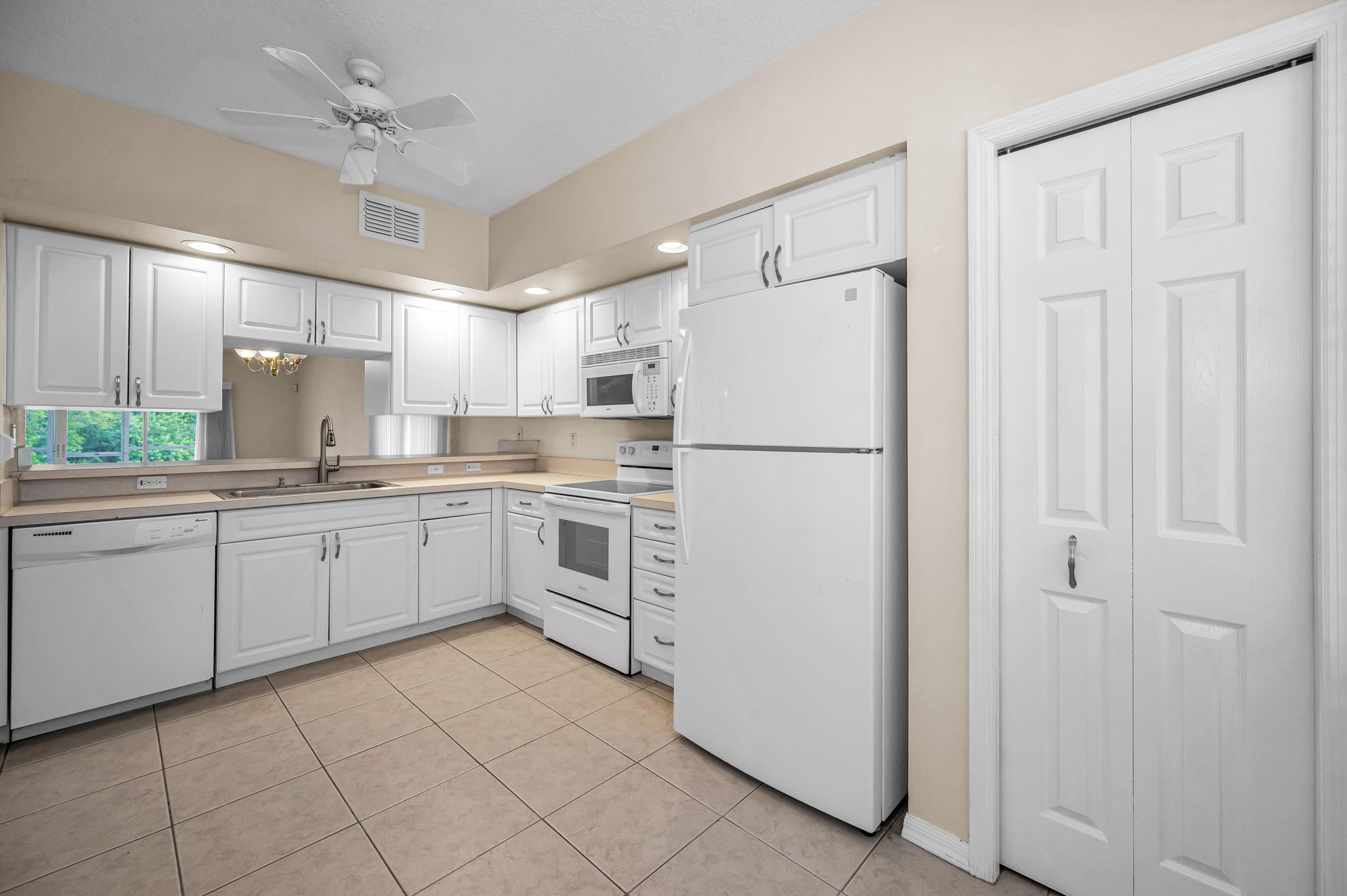 Kitchen8