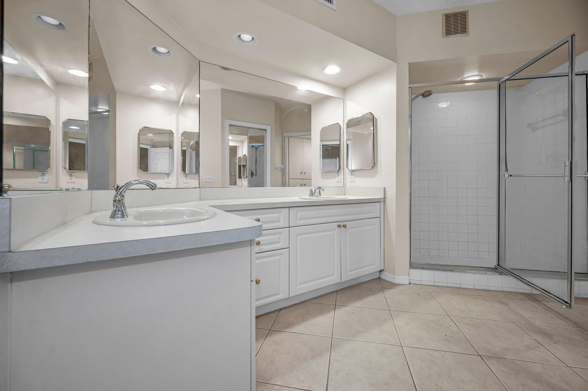 Primary Bathroom1a