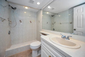 Bathroom2