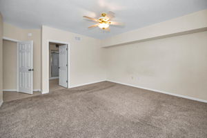 Primary Bedroom1d