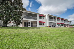 Rear Exterior2