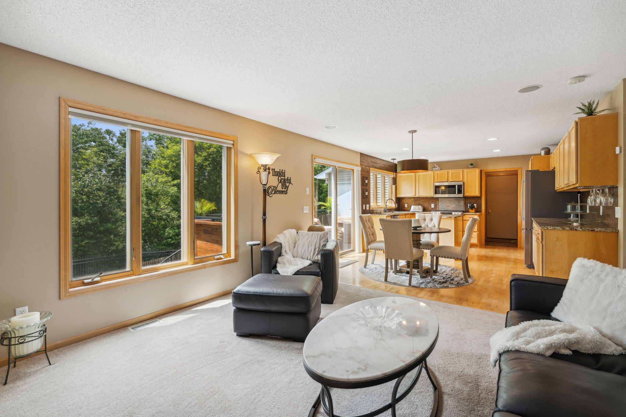 11_Interior