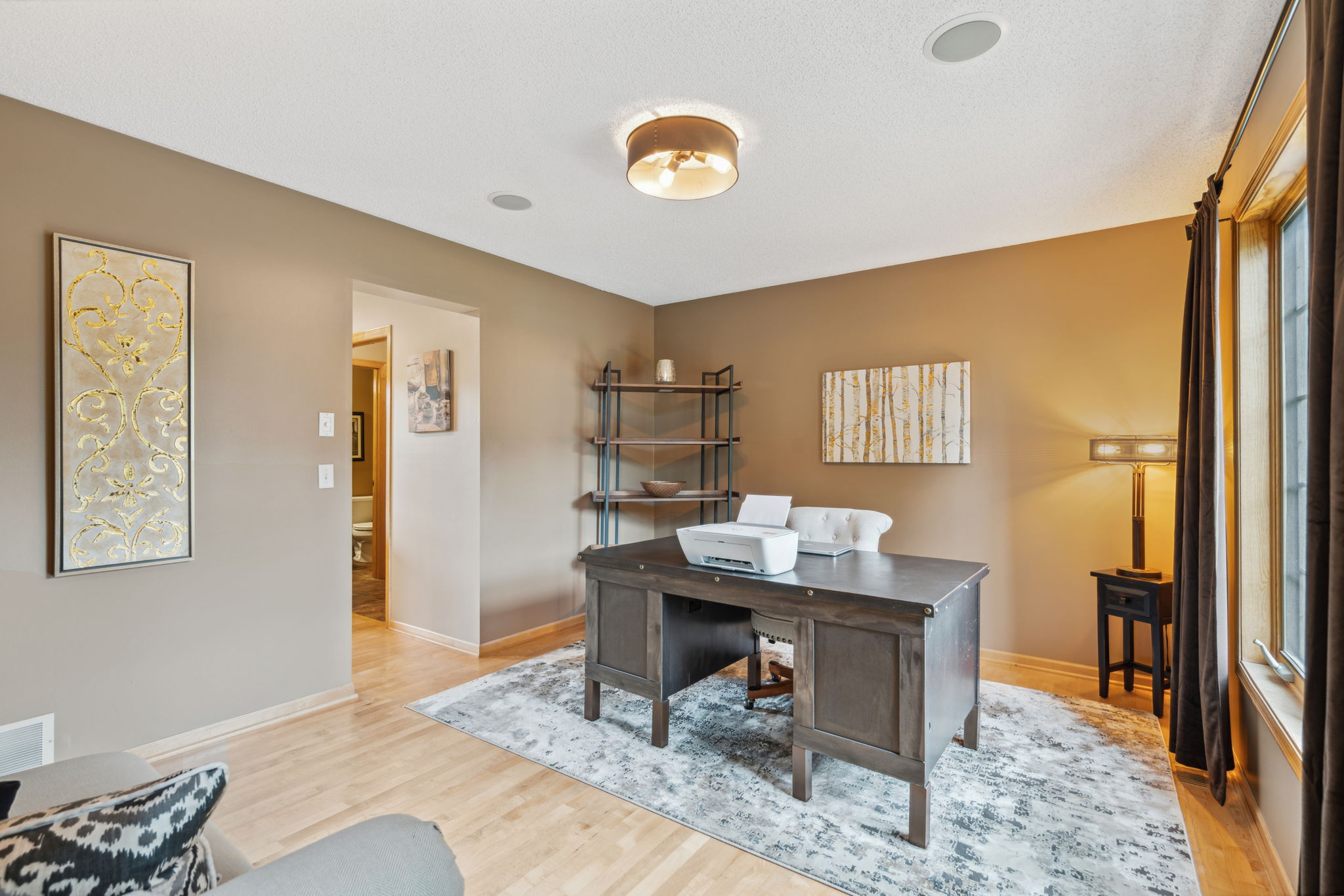 15_Interior