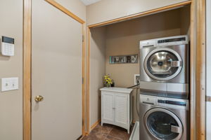 32_Interior