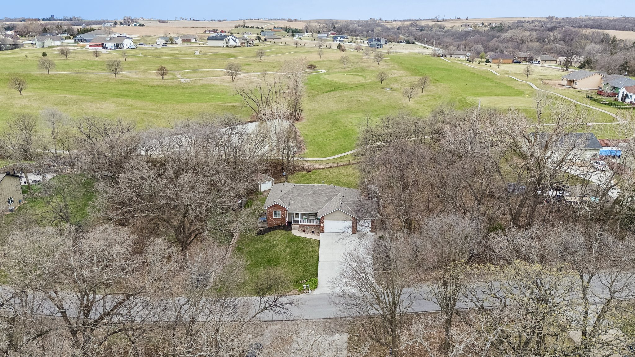 8383 - 1401 Beaver Lake Blvd_003.jpg