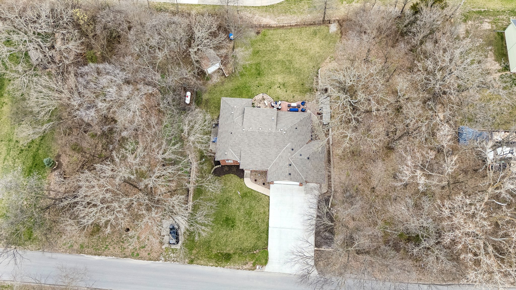 8383 - 1401 Beaver Lake Blvd_006.jpg