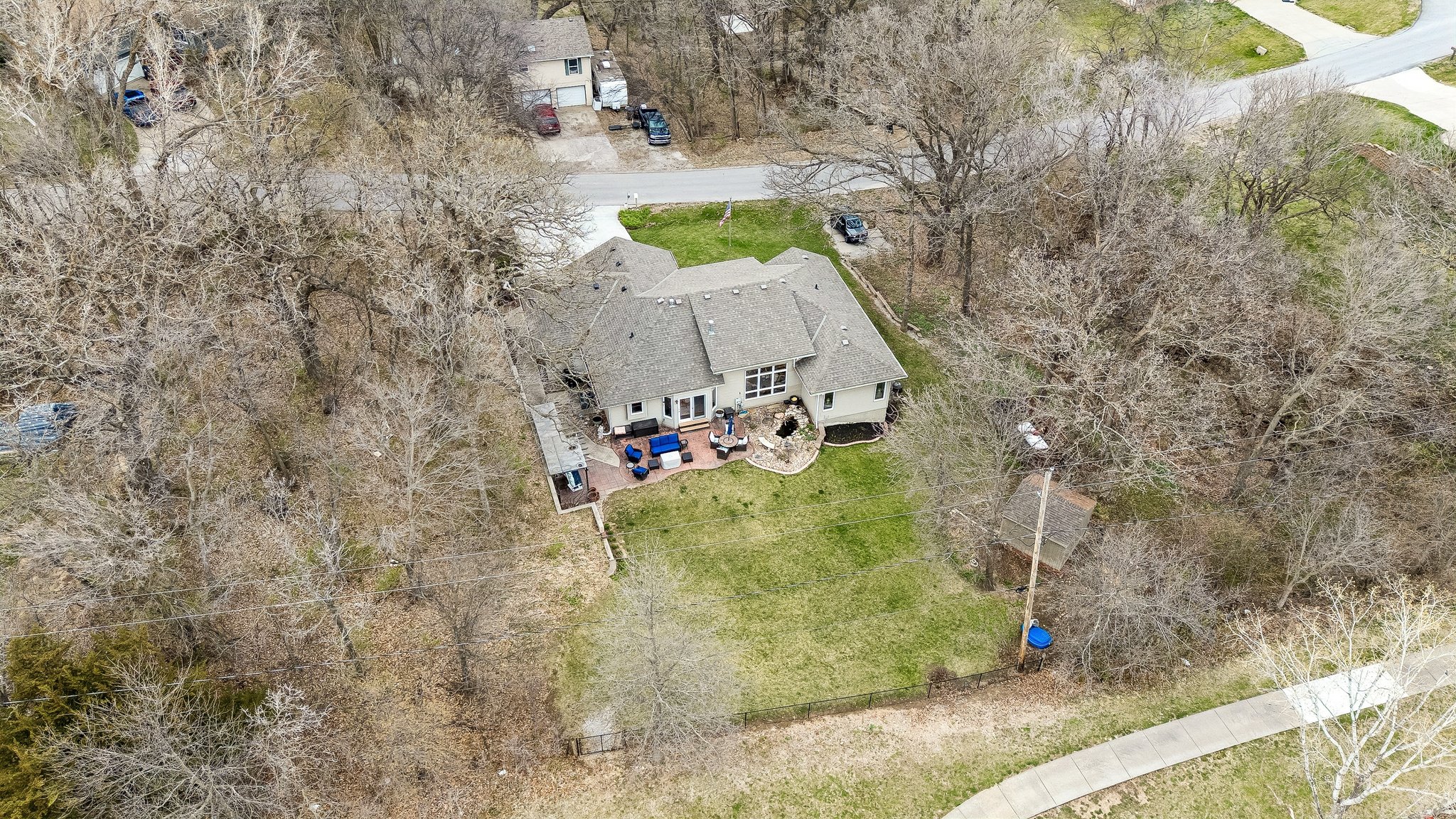 8383 - 1401 Beaver Lake Blvd_007.jpg