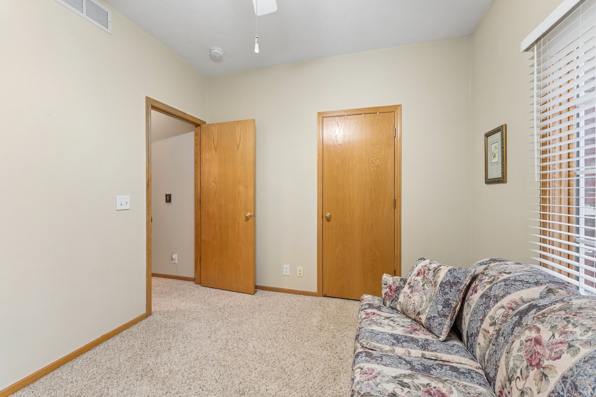 8383 - 1401 Beaver Lake Blvd_031.jpg