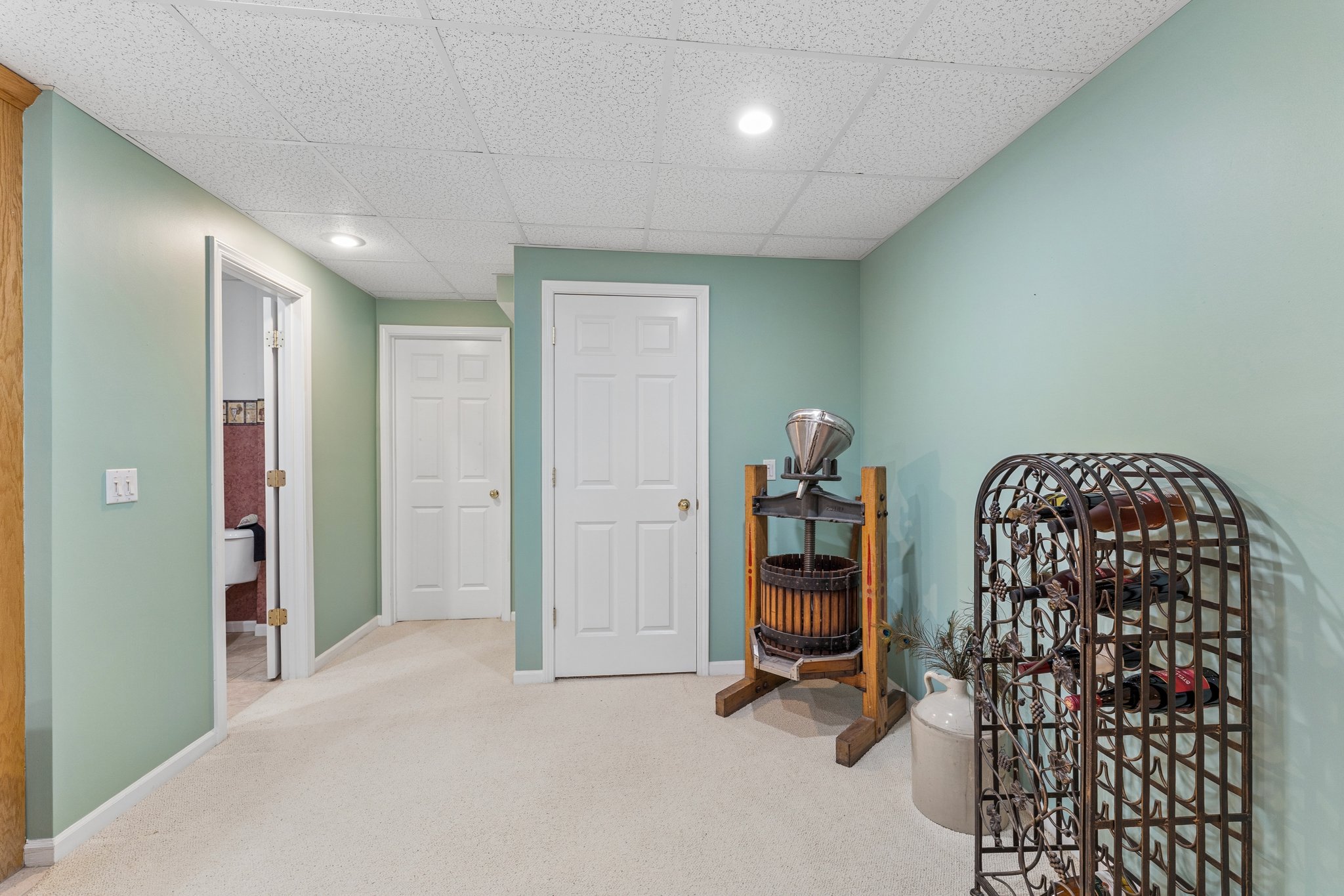 8383 - 1401 Beaver Lake Blvd_034.jpg