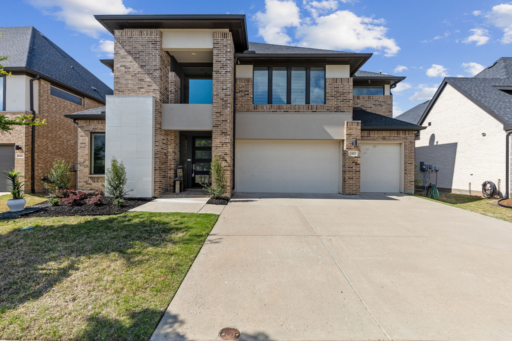 1401Ellicott_001