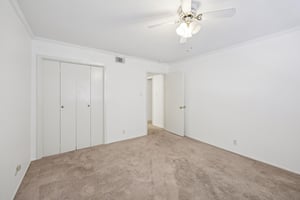 Forest Edge Dr-S0810-016.jpg