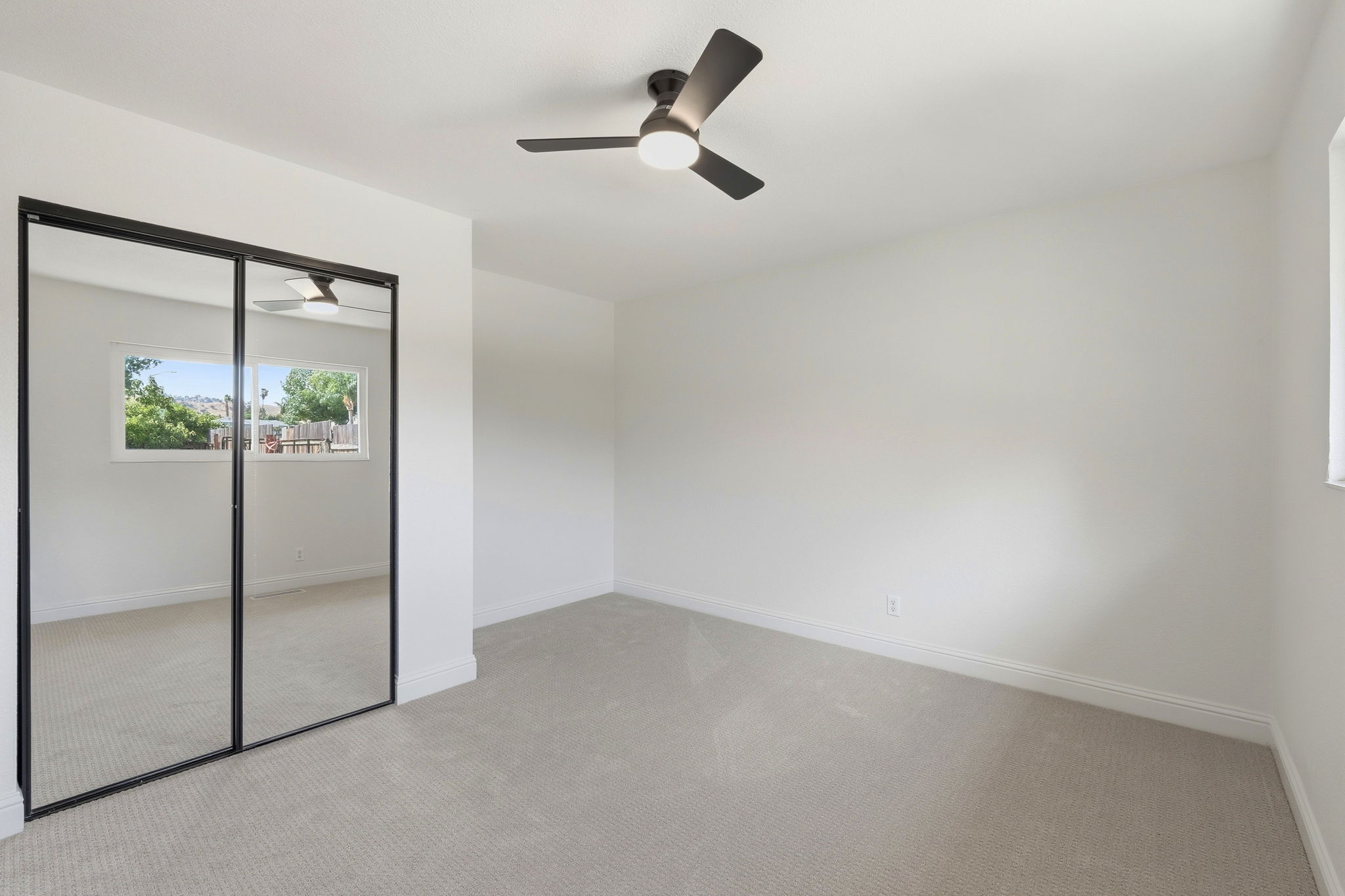 029_F8_1401 Monterey Dr