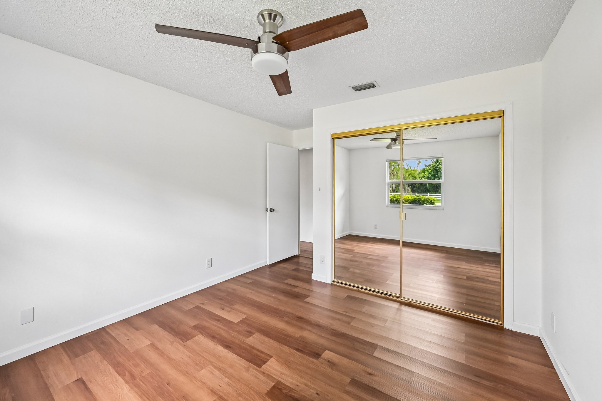 Pelham Rd-S3007-026.jpg