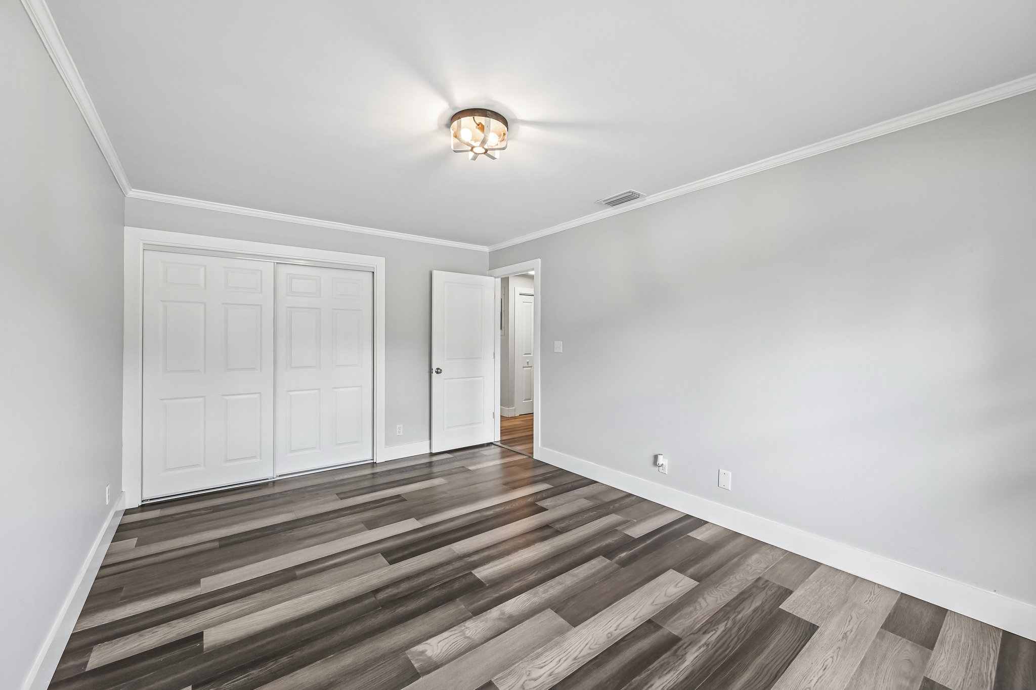 Pelham Rd-S3007-031.jpg