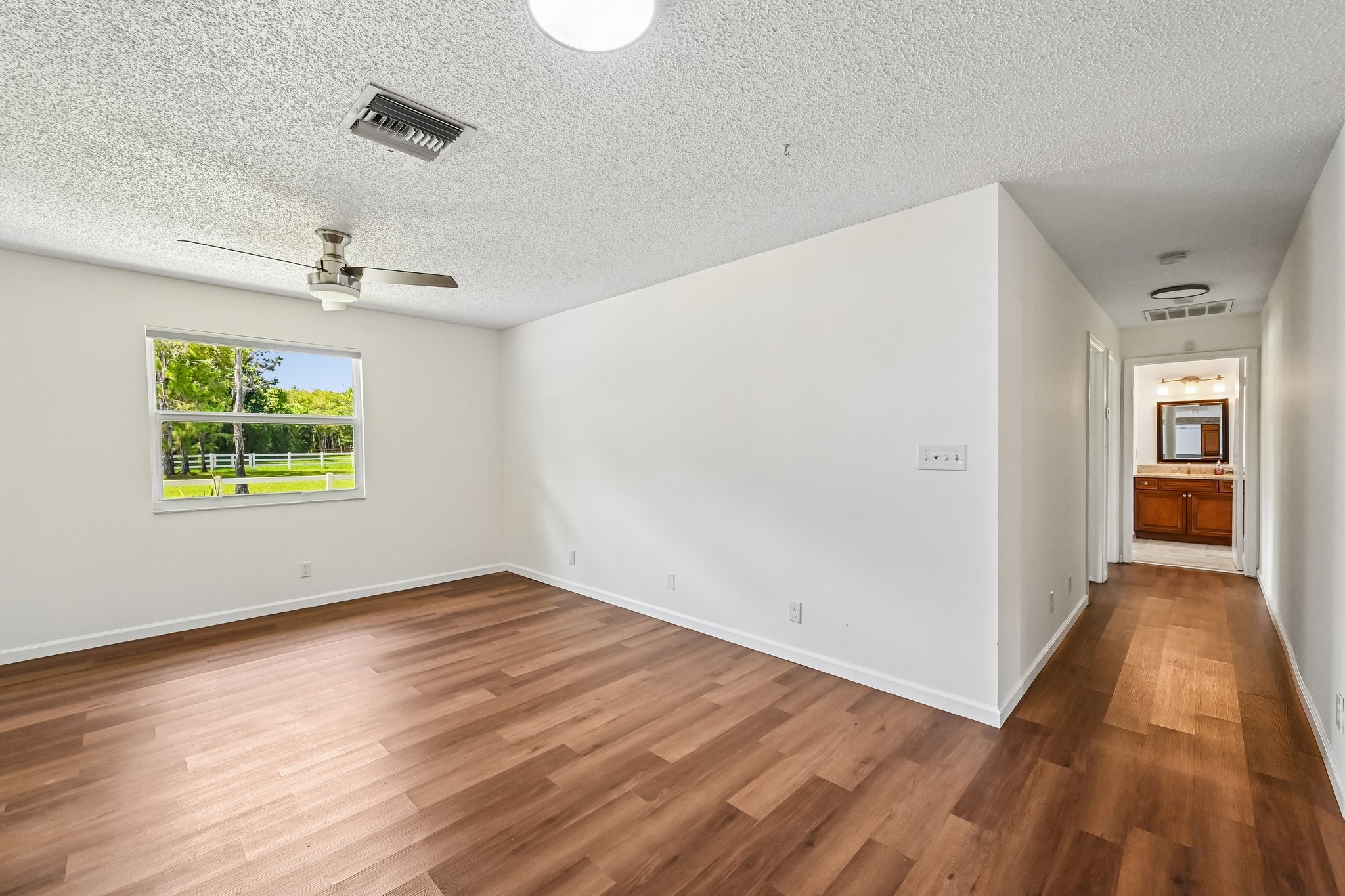 Pelham Rd-S3007-040.jpg