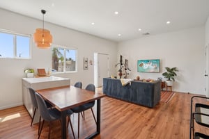 Termino Ave-S2808-026.jpg