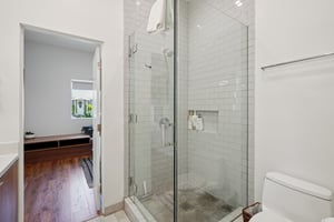 Termino Ave-S2808-034.jpg