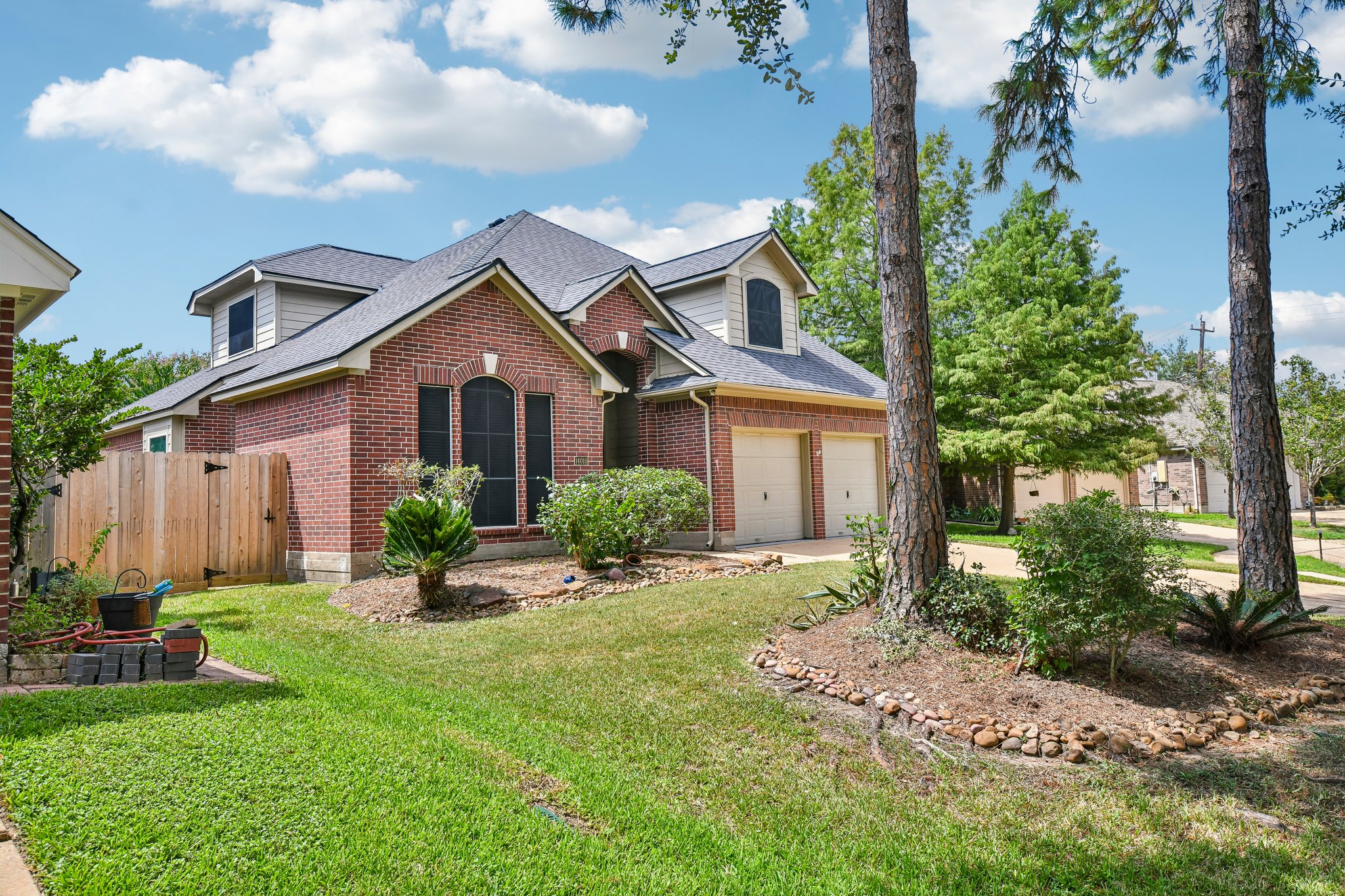 Hazel Ridge Ct-S1709-003.jpg