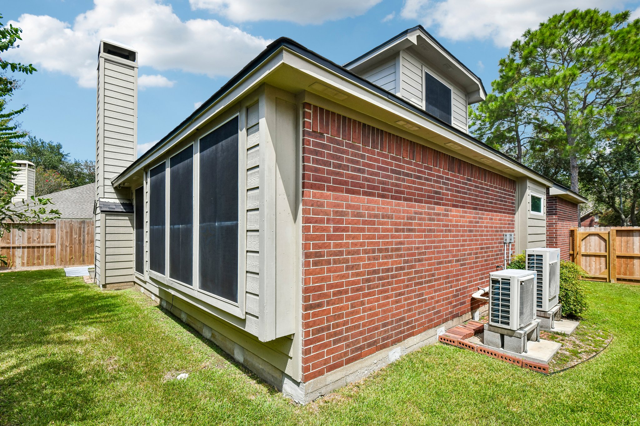 Hazel Ridge Ct-S1709-060.jpg