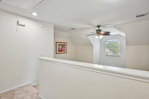 Hazel Ridge Ct-S1709-043.jpg