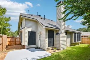 Hazel Ridge Ct-S1709-057.jpg