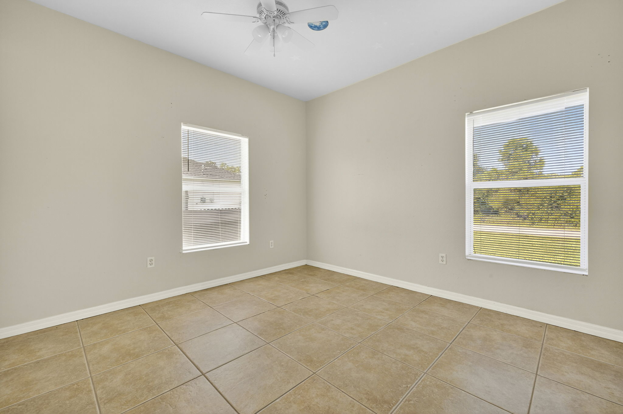 Guest Bedroom 1 - 1 of 2