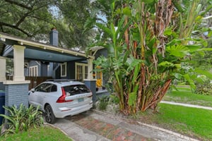 E Powhatan Ave-002.jpg