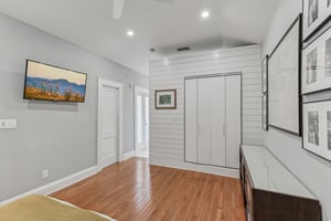 E Powhatan Ave-028.jpg