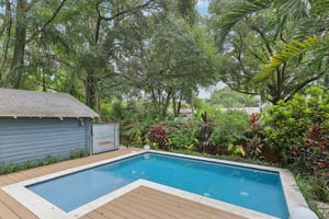E Powhatan Ave-048.jpg