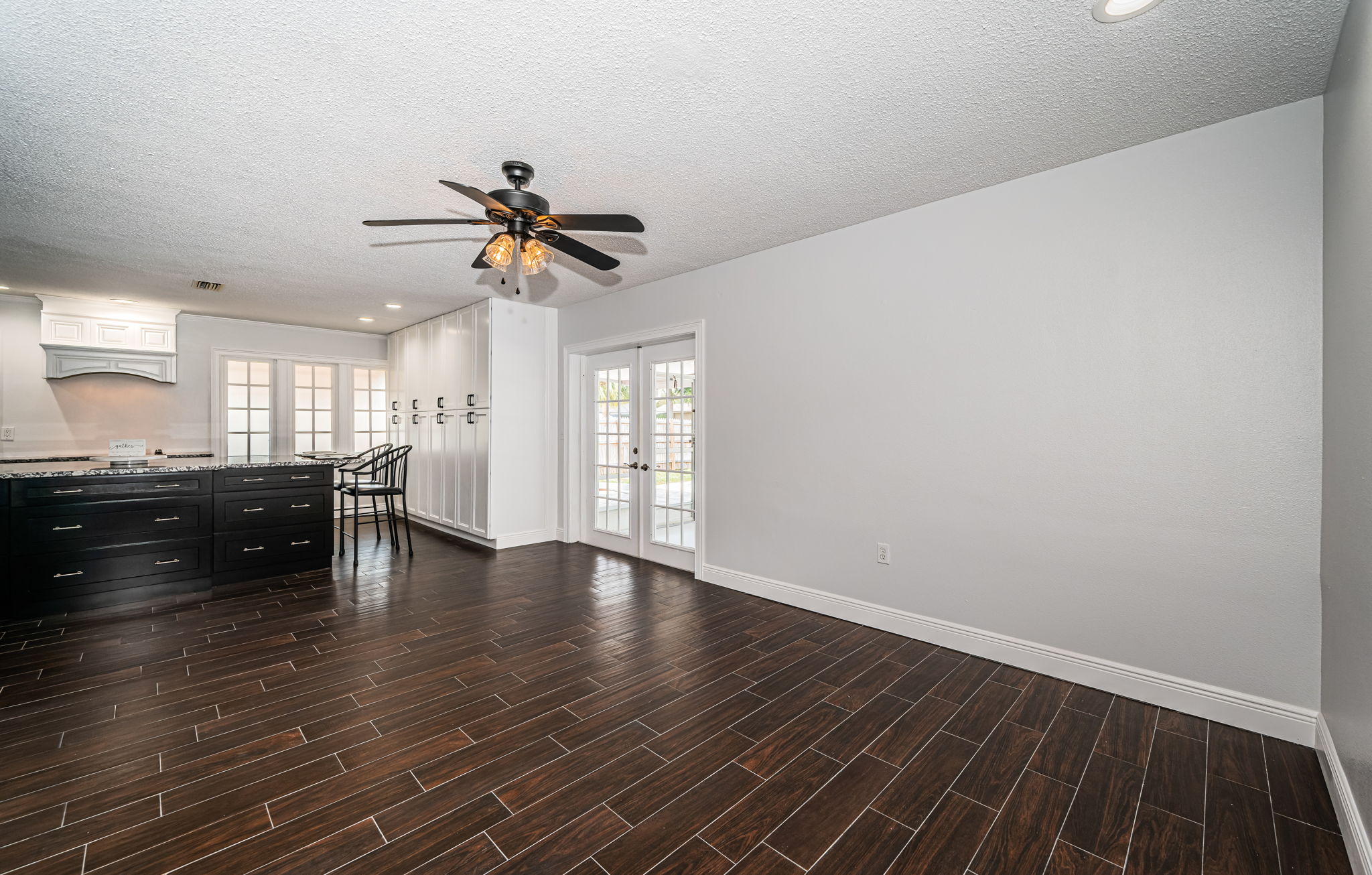Family Room4