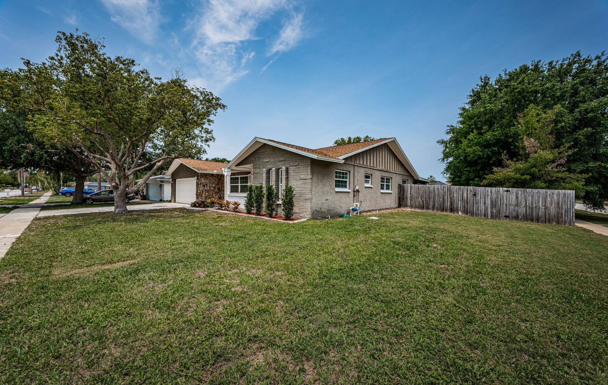 Front Exterior4
