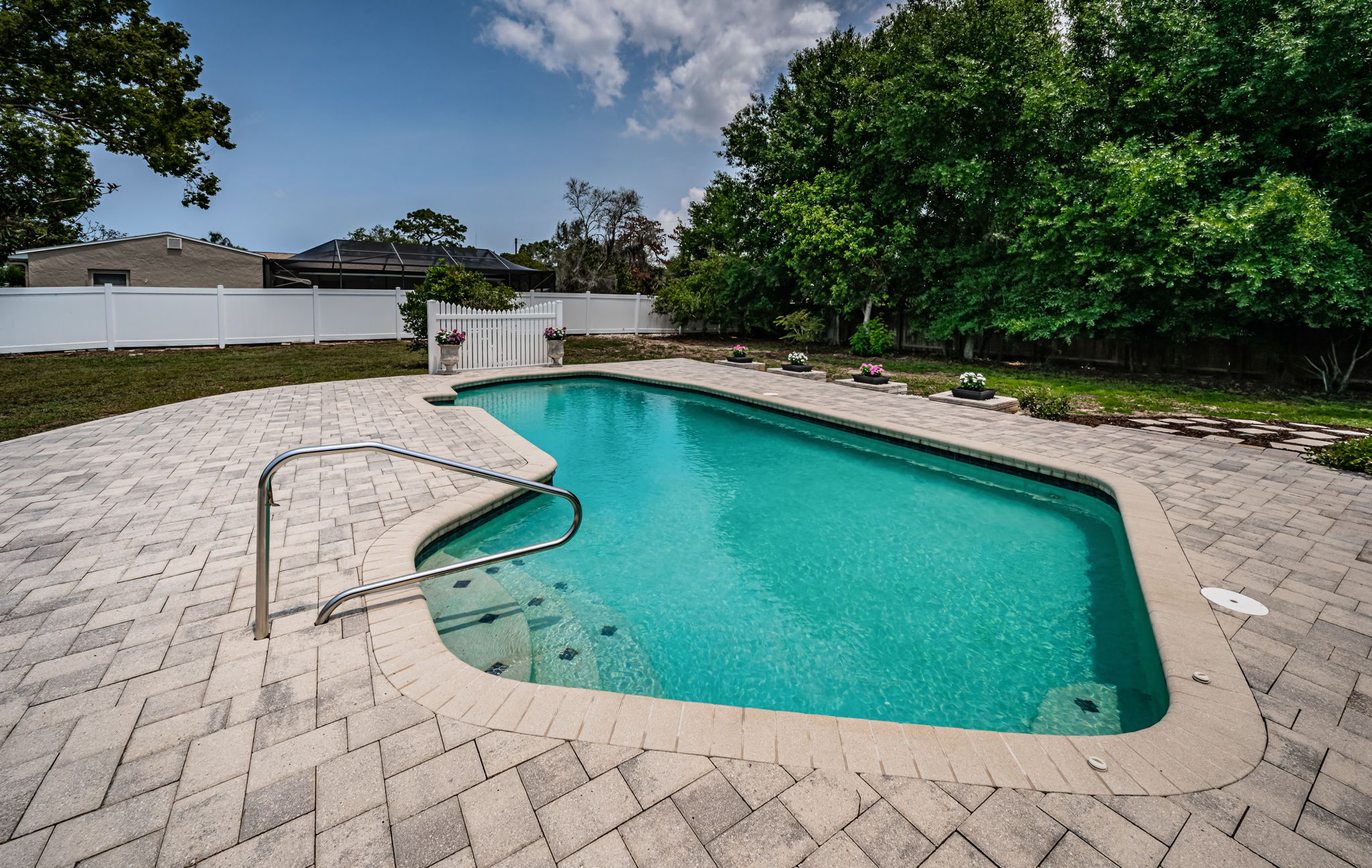 Pool2