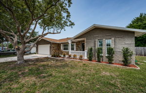 Front Exterior7