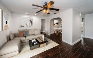Family Room2-vs