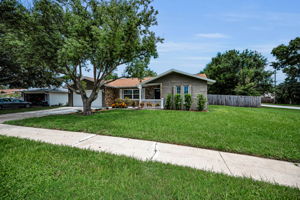 Front Exterior25