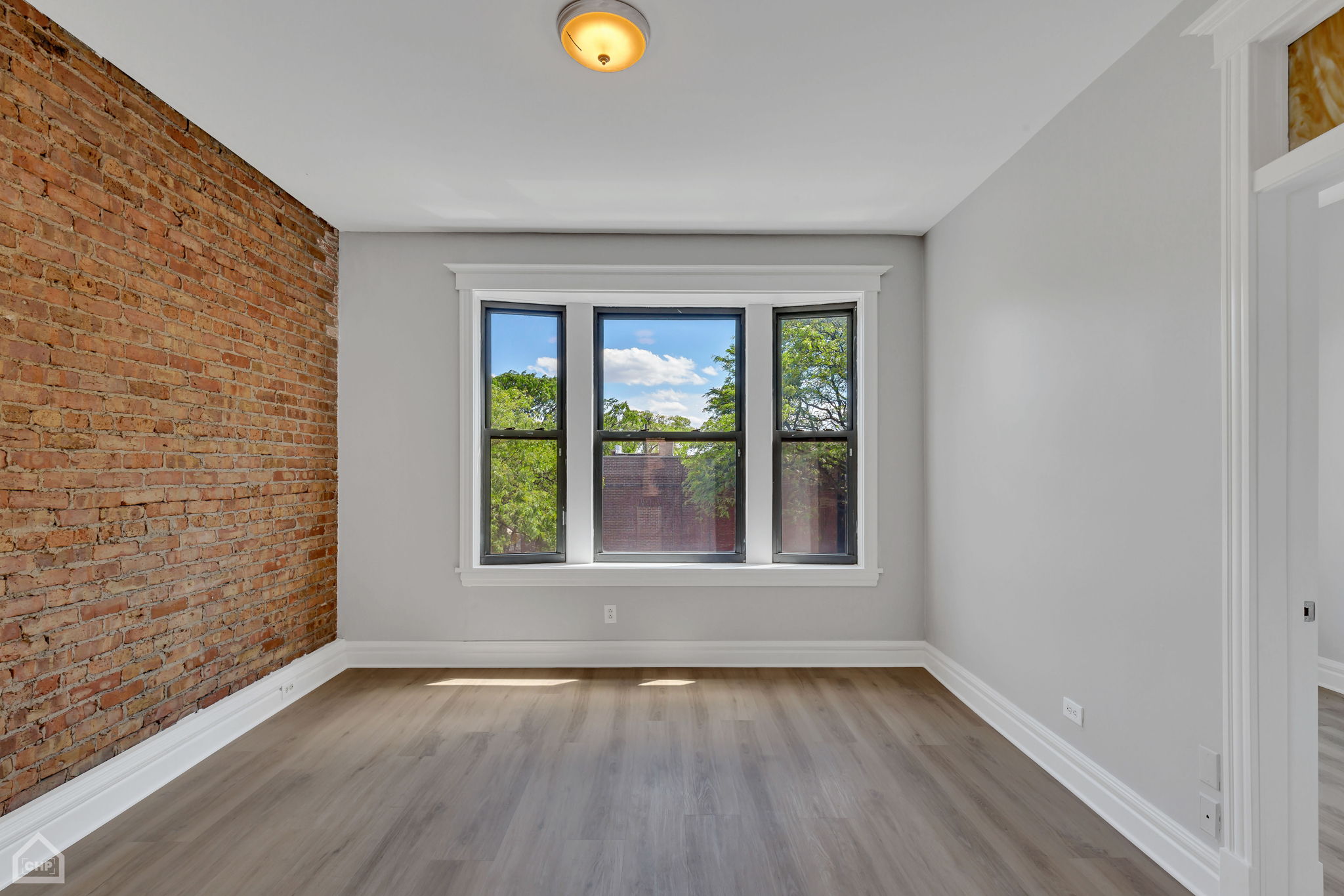 1402 W Flournoy St - Unit 3_002
